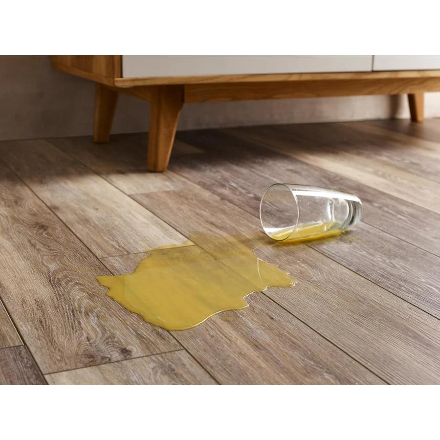 SMARTCORE Ultra 8-Piece 5.91-in X 48.03-in Woodford Oak Luxury Vinyl Plank Flooring 12 SMARTCORE Ultra 8-Piece 5.91-in X 48.03-in Woodford Oak Luxury Vinyl Plank Flooring - Image 10